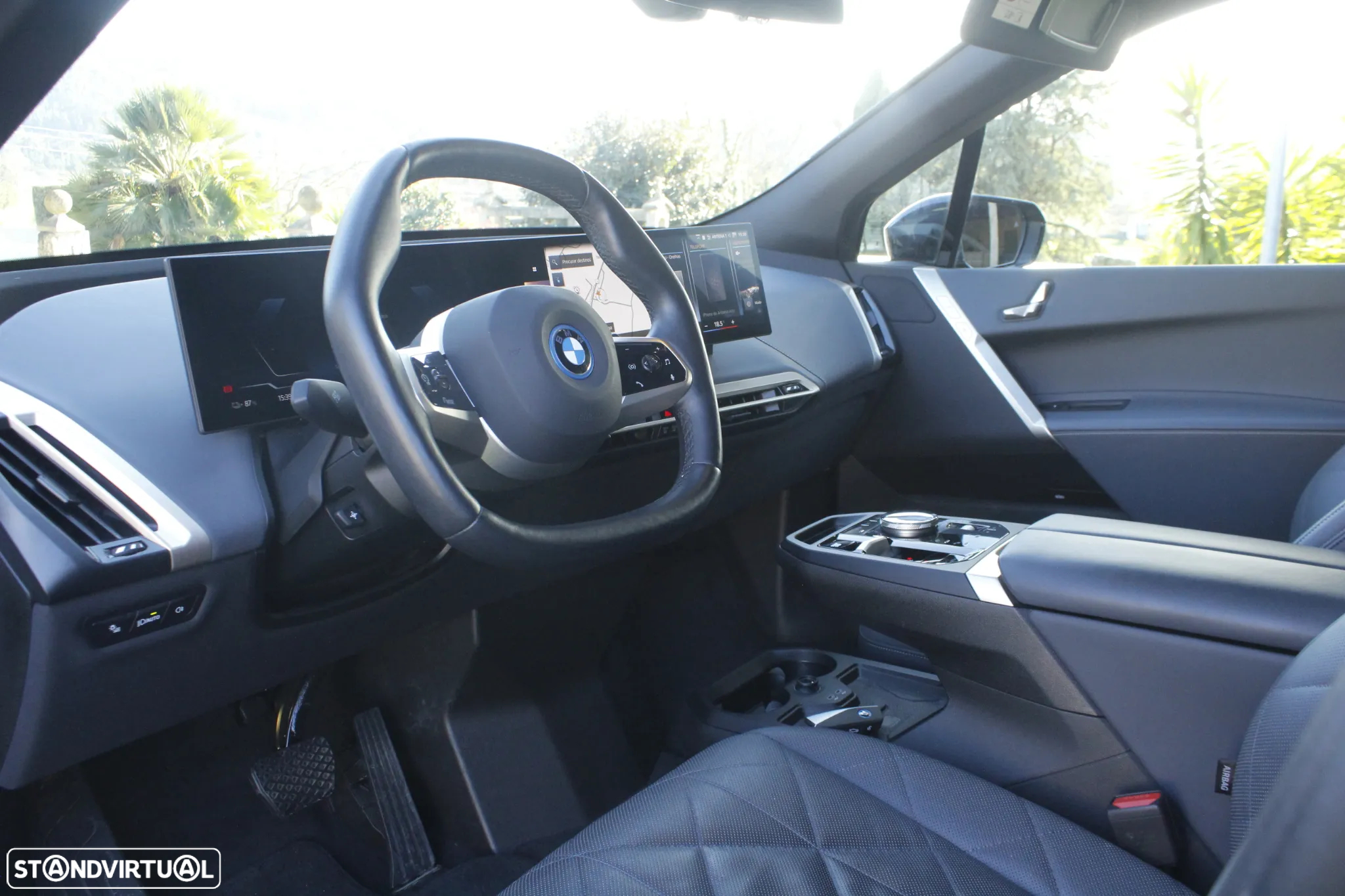 BMW iX xDrive 40 Pack Desportivo - 17