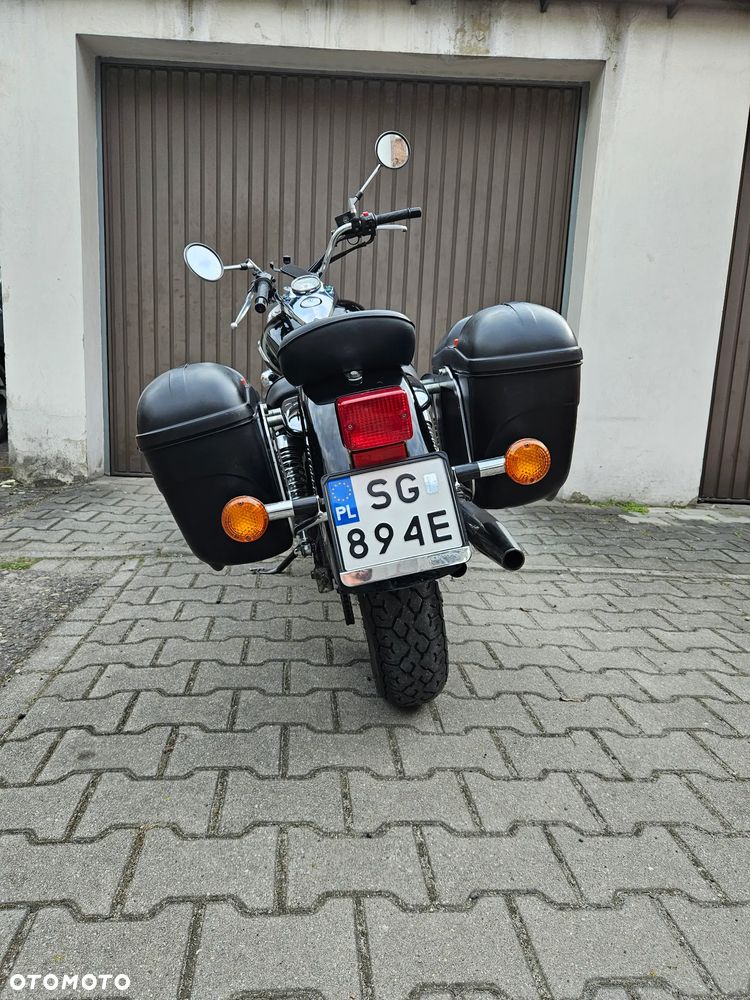 Suzuki Intruder - 4