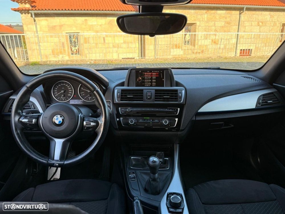 BMW 118 d Pack M - 32