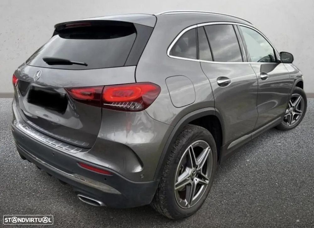 Mercedes-Benz GLA 250 e AMG Line - 2