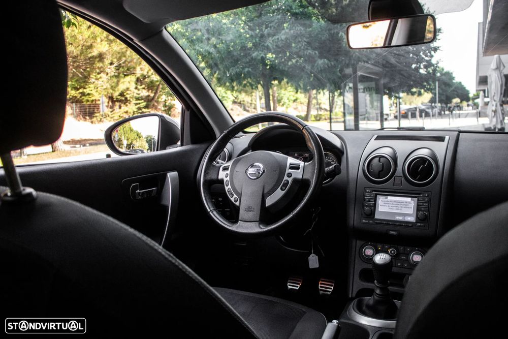 Nissan Qashqai 1.6 dCi N-Connecta - 26