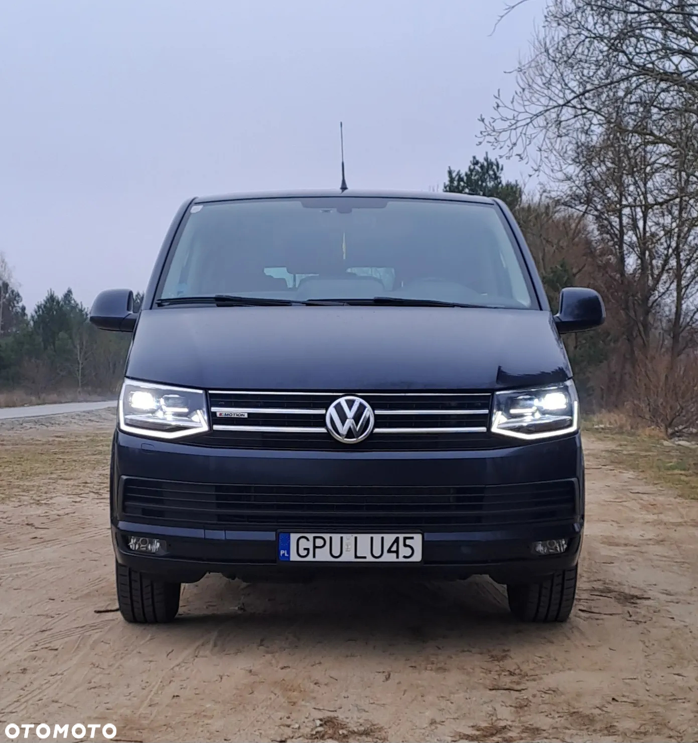 Volkswagen Caravelle 2.0 TDI L2 Highline 4Motion DSG - 2