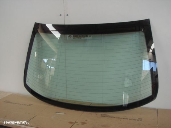 Óculo Traseiro (Para Brisas Trás) Mercedes-Benz C-Class (W203) - 1