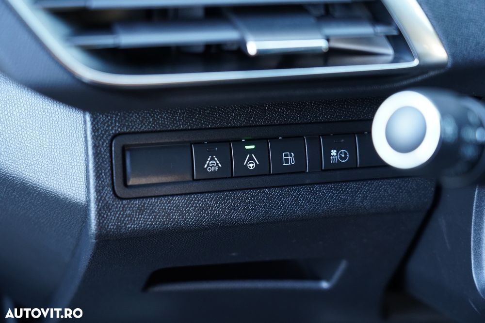 Peugeot 3008 PHEV EAT8 4X4 GT Pack - 12