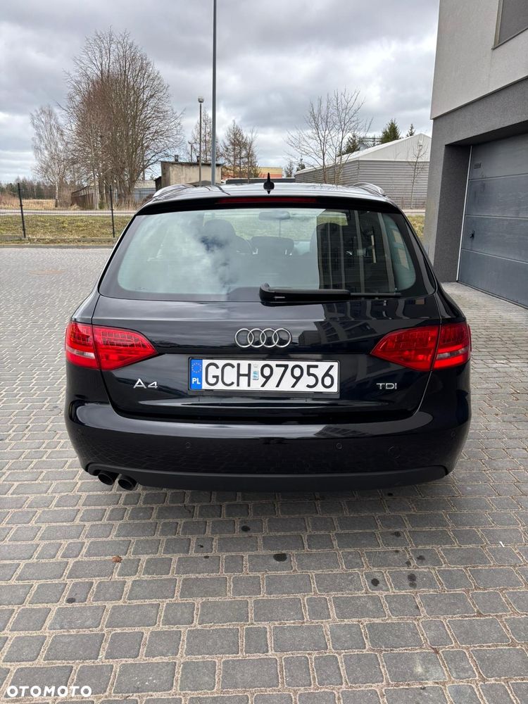 Audi A4 Avant - 8