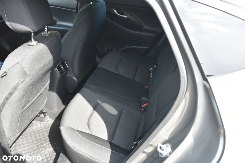 Hyundai i30 1.4 T-GDI YES - 13