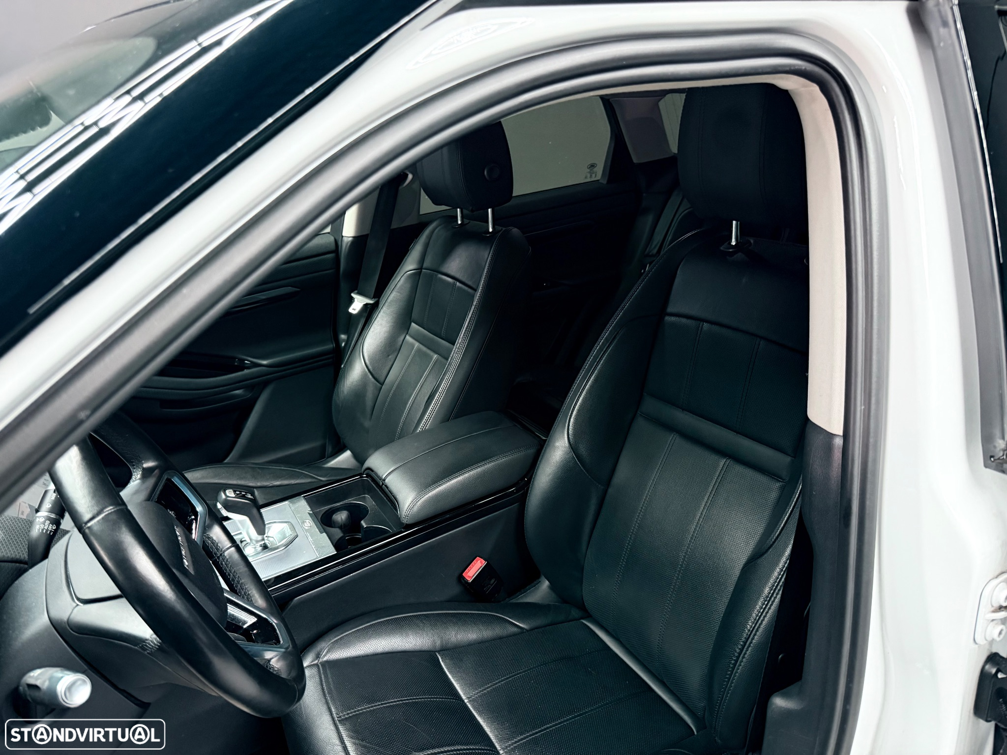 Land Rover Range Rover Evoque 1.5 P300e AWD Autobiography Auto - 10