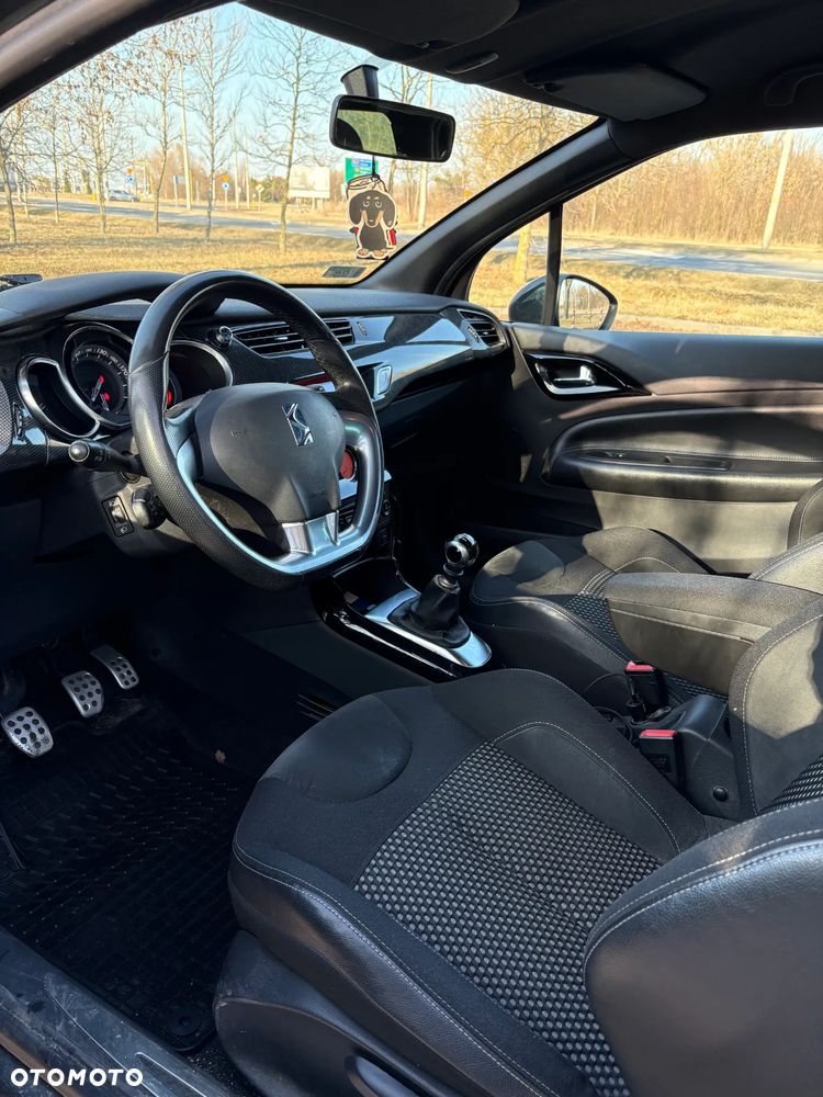 Citroën DS3 e-HDi 110 FAP SportChic - 5
