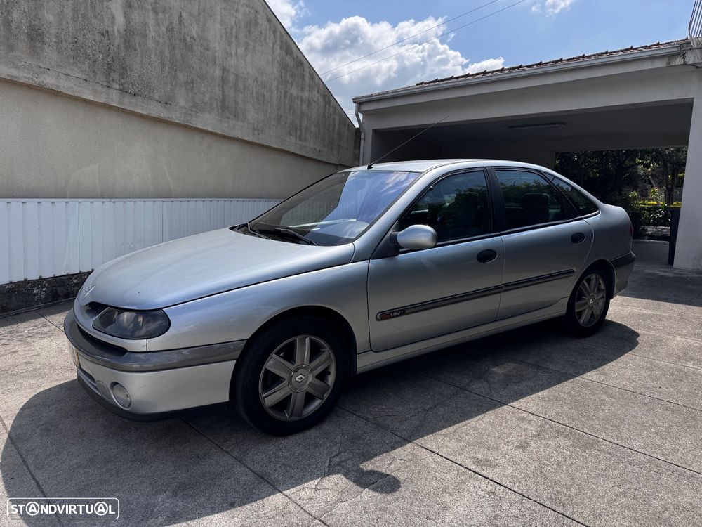 Renault Laguna 1.9 dTi RXE - 1