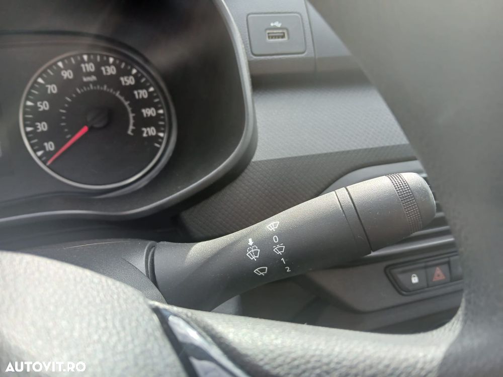 Dacia Logan SCe 65 Comfort - 11