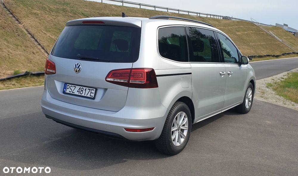 Volkswagen Sharan 2.0 TDI DSG (BlueMotion Technology) Comfortline - 12