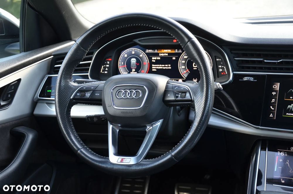 Audi Q8 - 34
