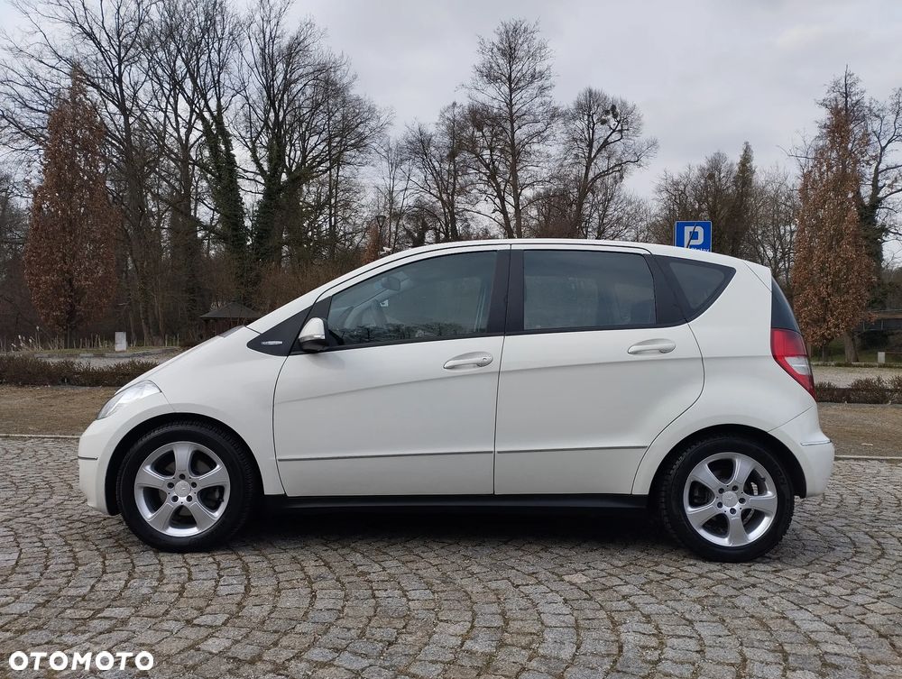 Mercedes-Benz Klasa A 160 CDI Elegance DPF BlueEFFICIENCY - 20