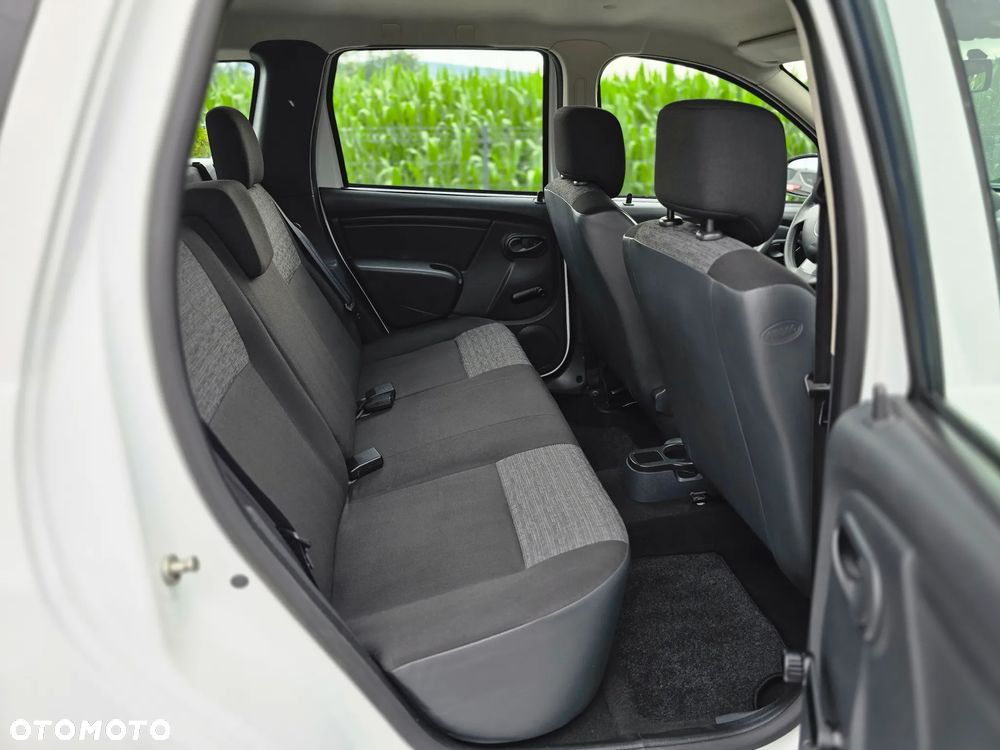 Dacia Duster 1.6 16V 4x2 - 21