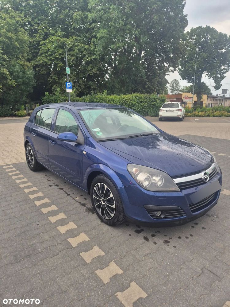 Opel Astra 1.9 CDTI DPF - 1