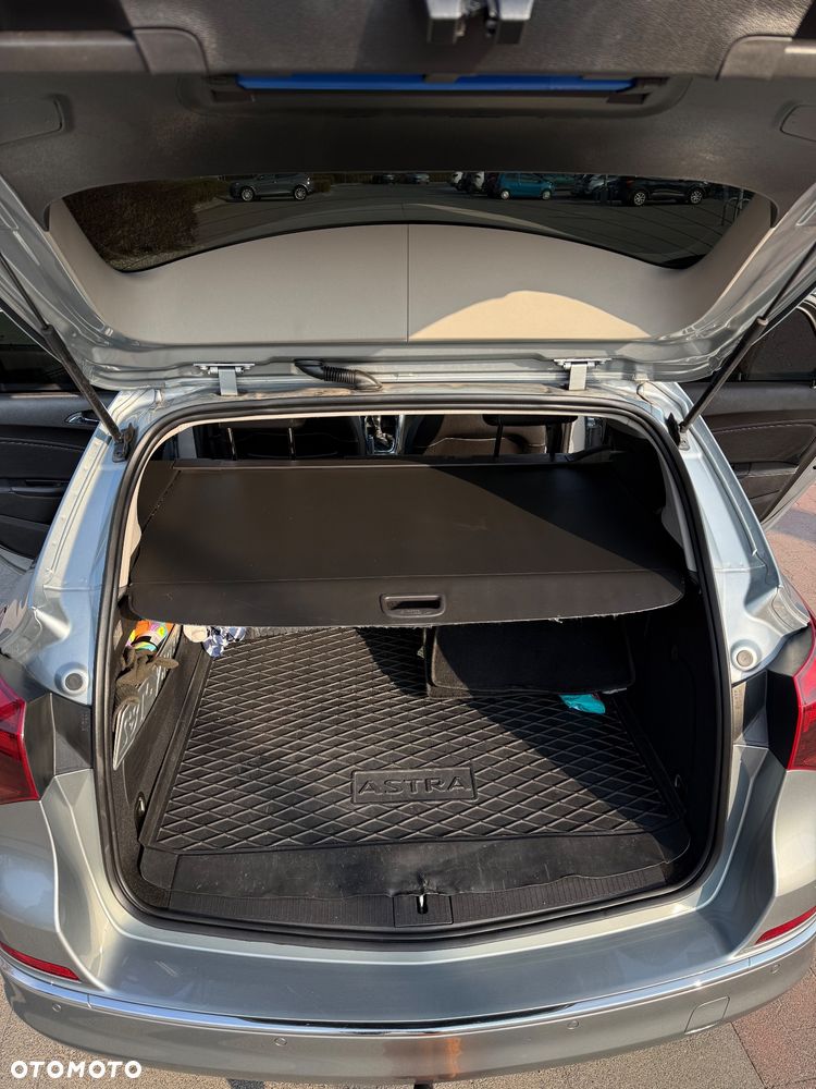 Opel Astra 1.7 CDTI DPF Cosmo - 19