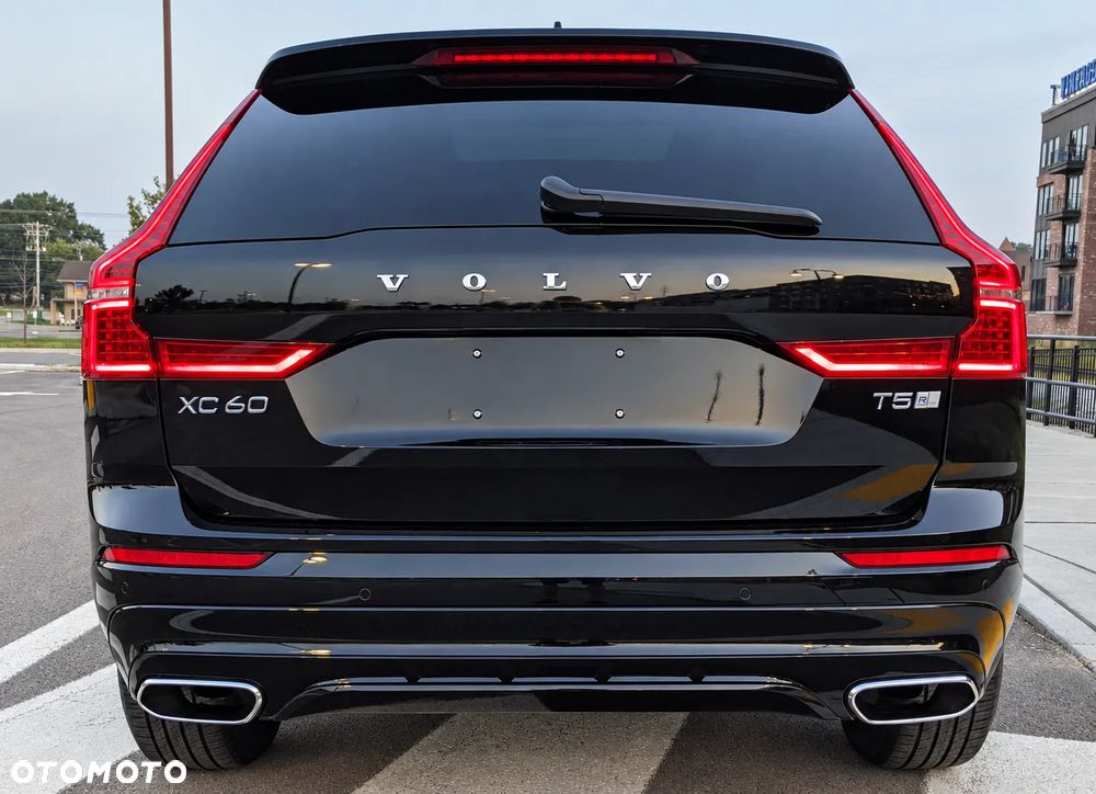 Volvo XC 60 T5 AWD Geartronic RDesign - 8