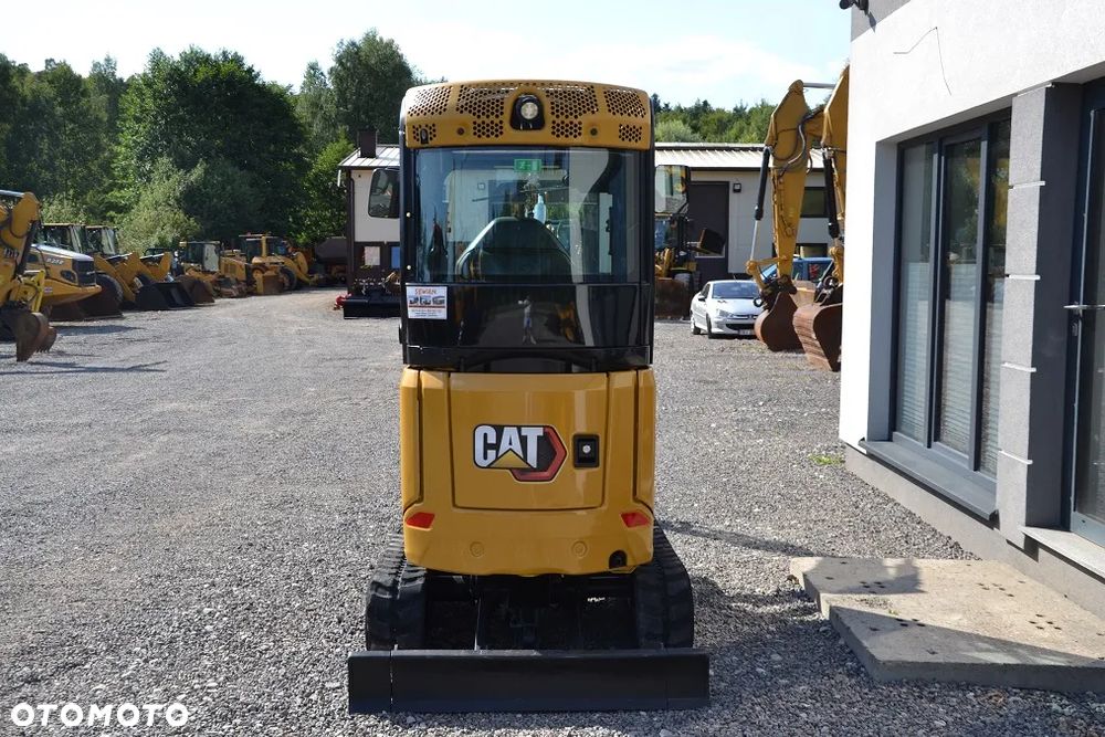 Caterpillar 301.8 - 8