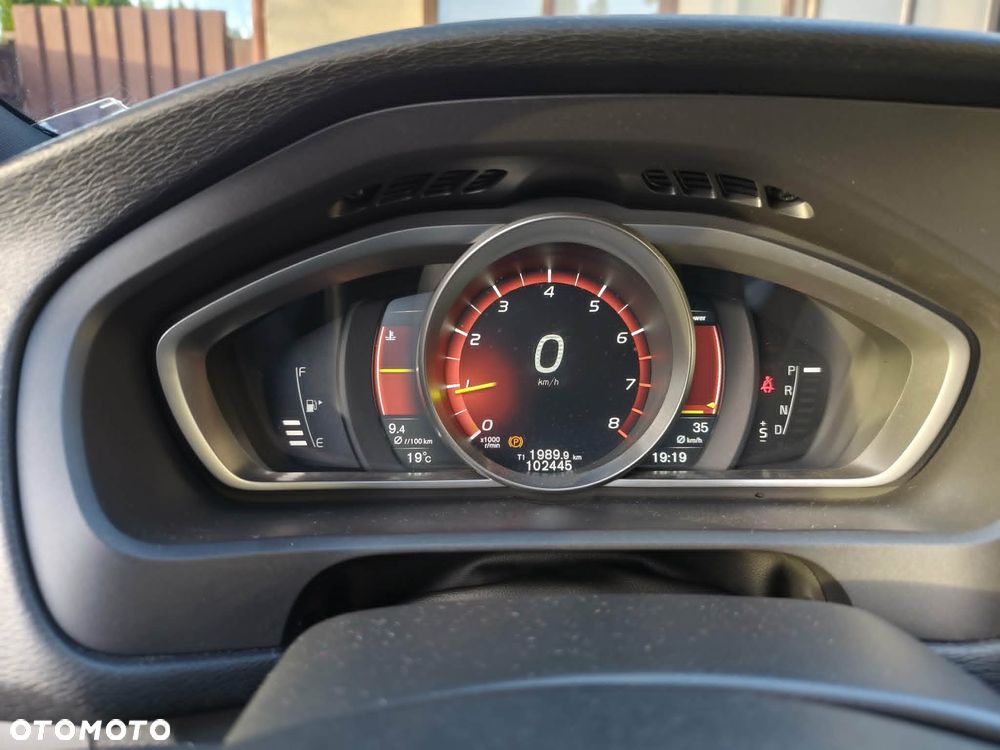 Volvo V40 T3 Geartronic RDesign - 7