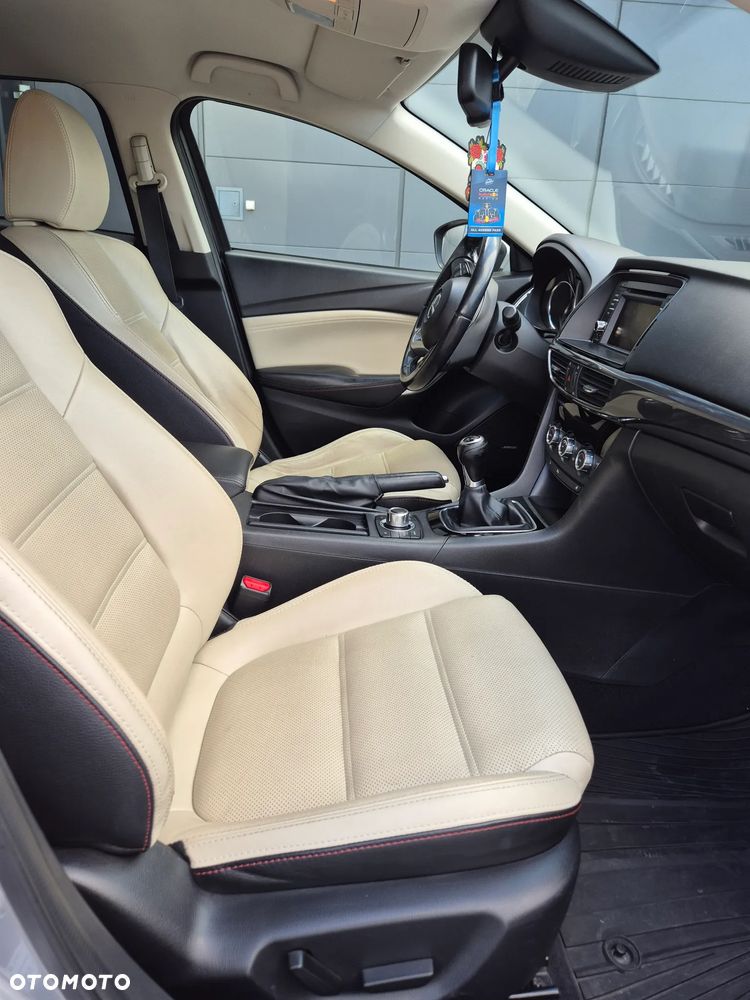 Mazda 6 - 12