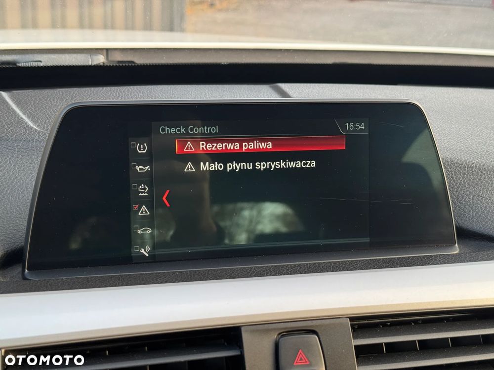 BMW Seria 3 318d Advantage - 24