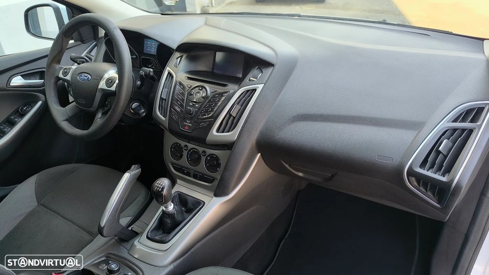 Ford Focus SW 1.6 TDCi DPF Trend - 40