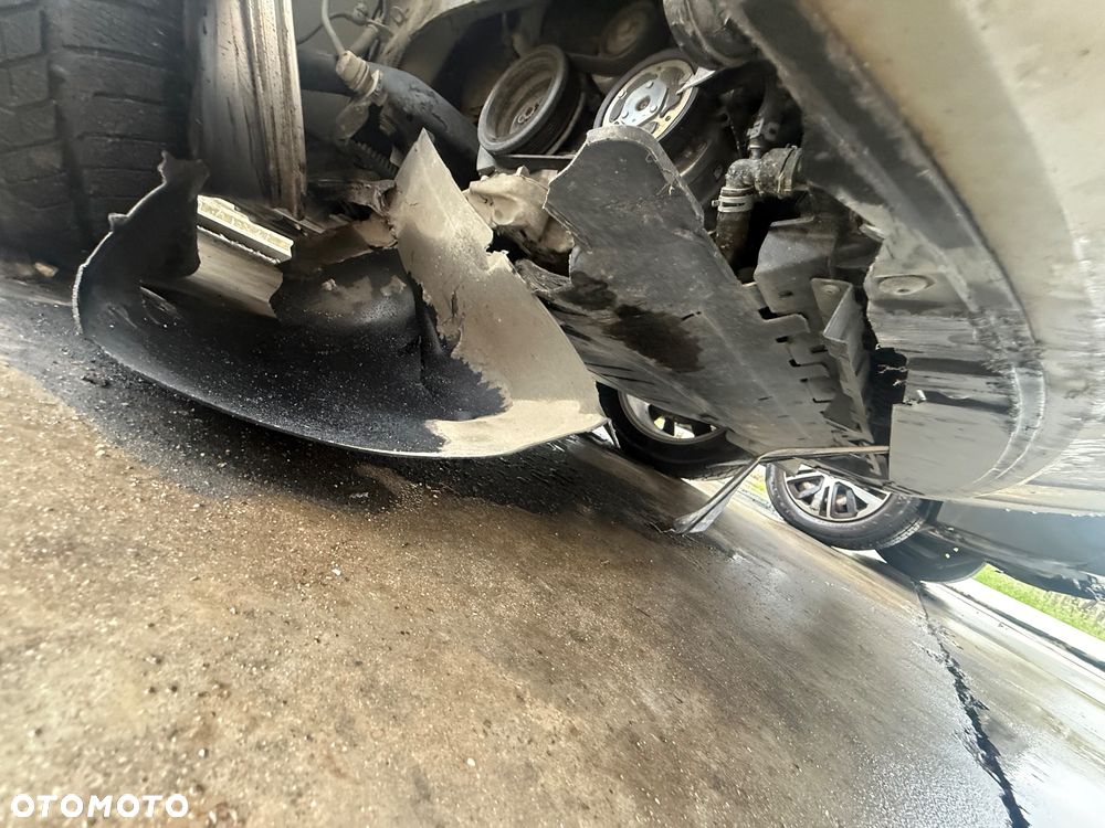 Volkswagen Tiguan 2.0 TDI SCR 4MotION DSG R-Line - 18