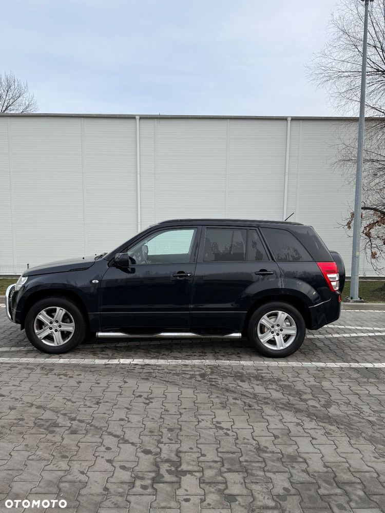 Suzuki Grand Vitara 2.0 De luxe - 6