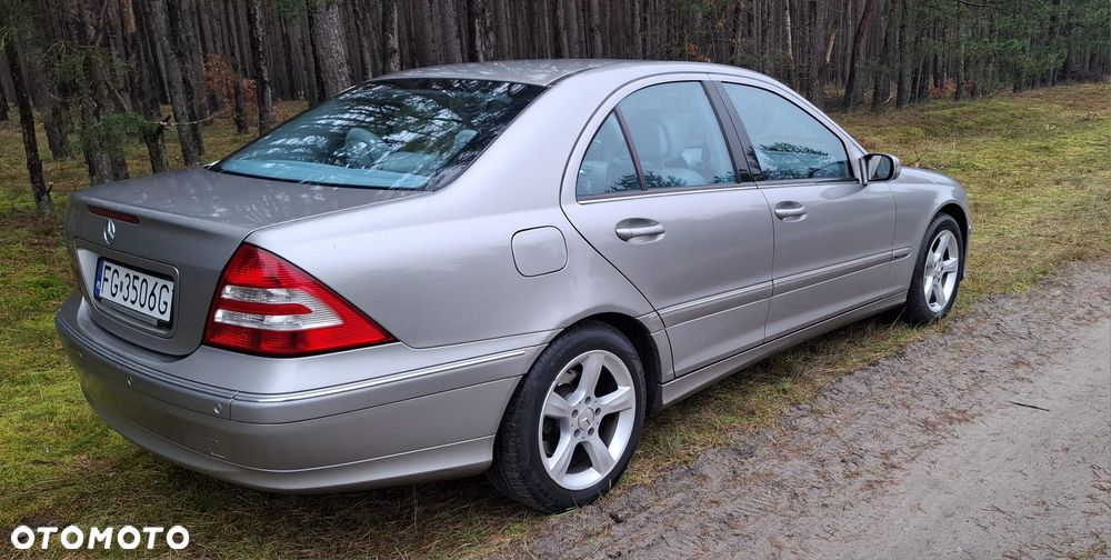 Mercedes-Benz Klasa C 180 Kompressor Automatik Avantgarde - 4