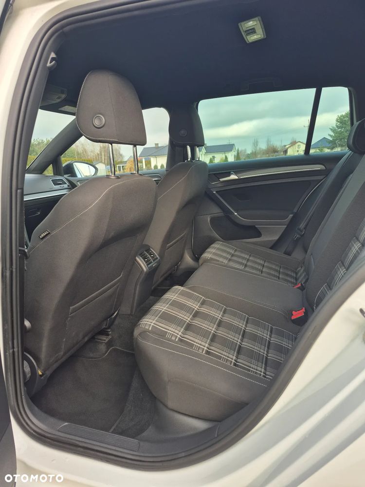 Volkswagen Golf GTD 2.0 TDI SCR DSG - 21