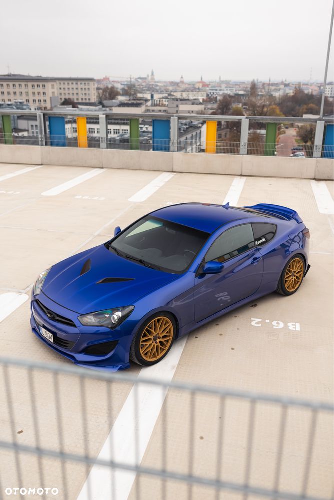 Hyundai Genesis Coupe - 3