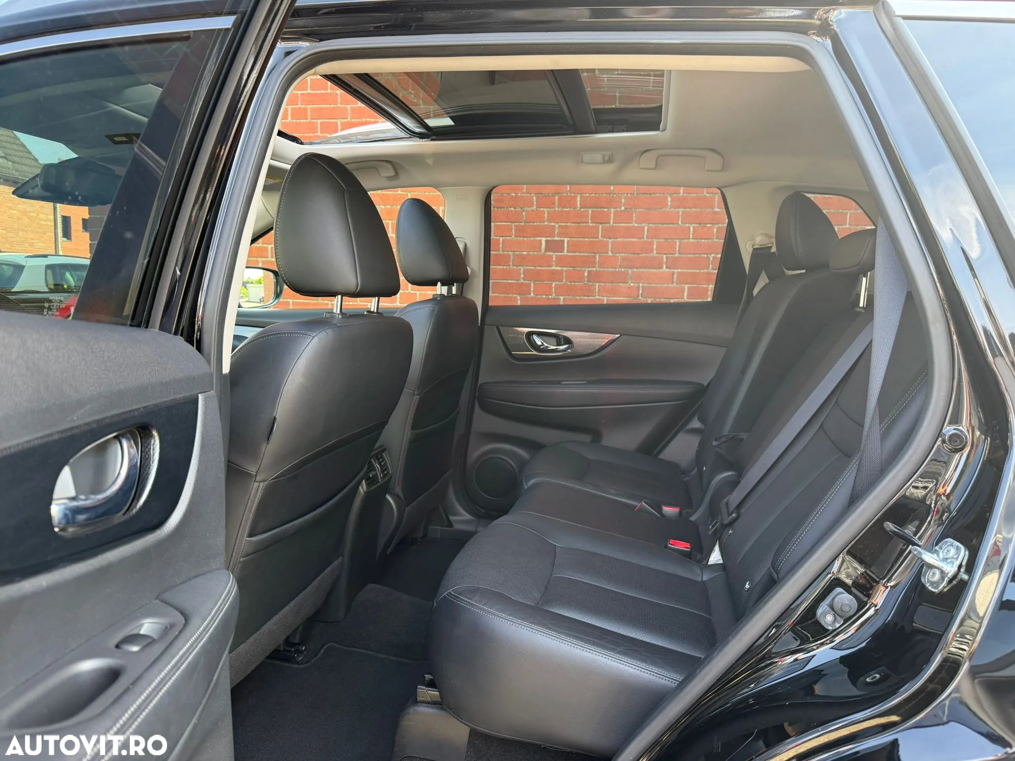 Nissan X-Trail 1.6 dCi Xtronic Tekna - 25