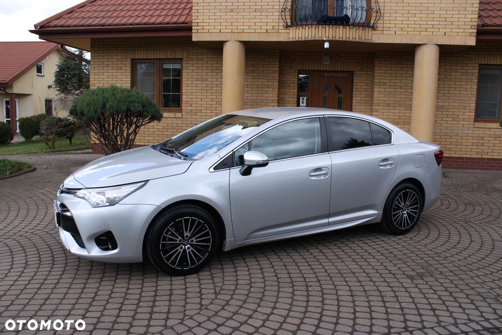 Toyota Avensis 1.6 Active - 5