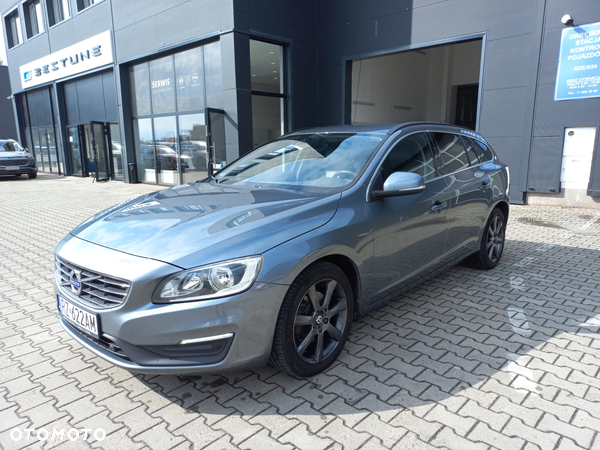 Volvo V60 D2 Drive-E R-Design Momentum