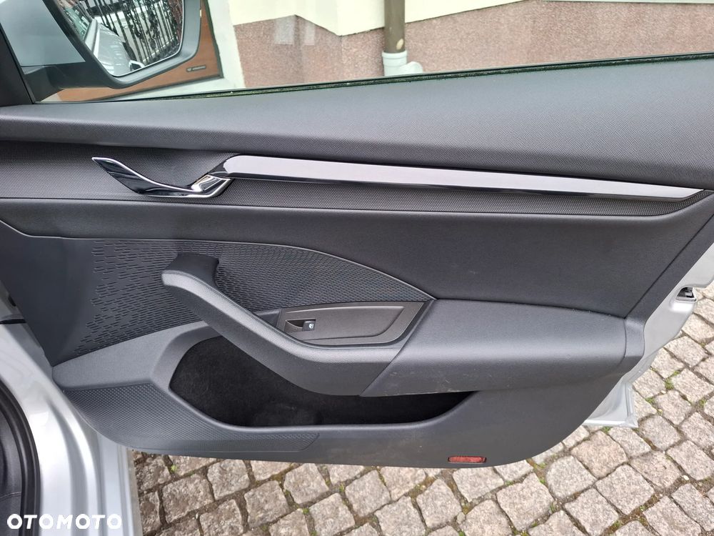 Skoda Octavia 1.5 TSI ACT Ambition - 38