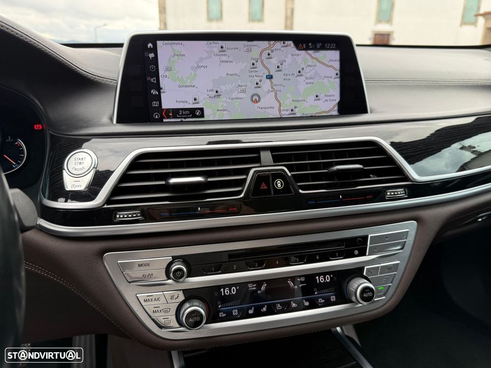 BMW 740 d xDrive Pack M Auto - 17