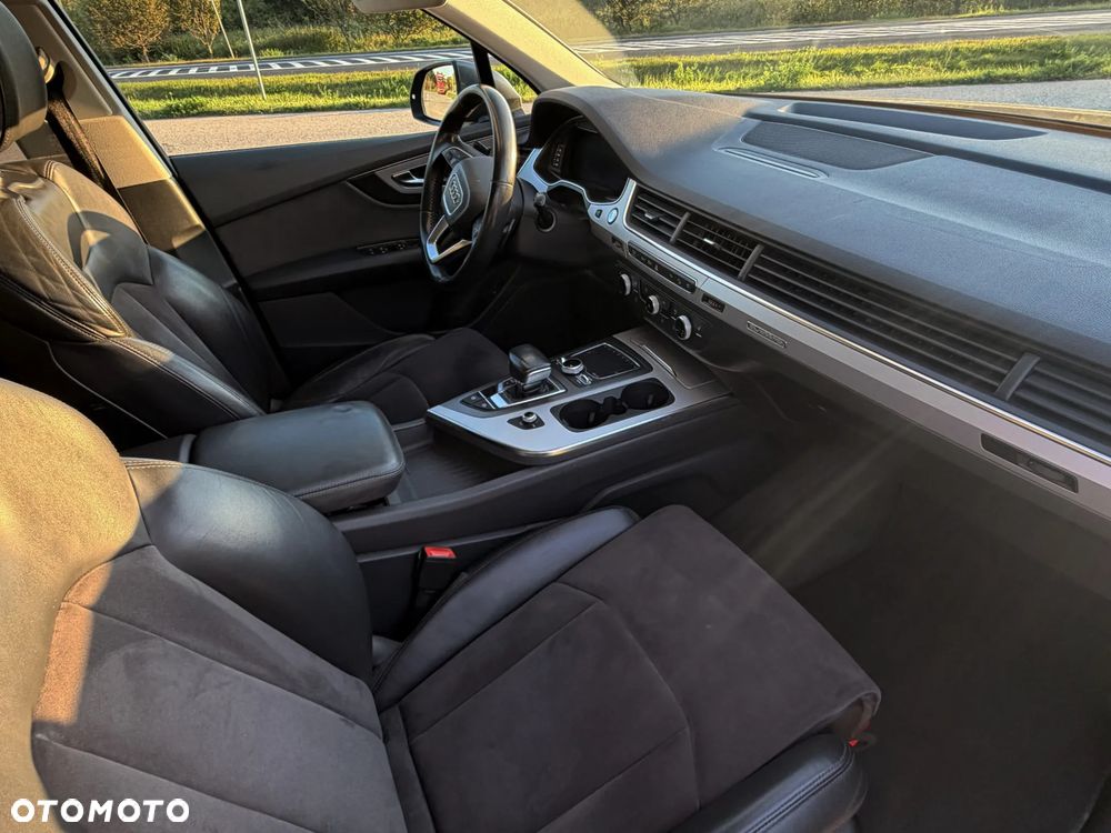 Audi Q7 - 8