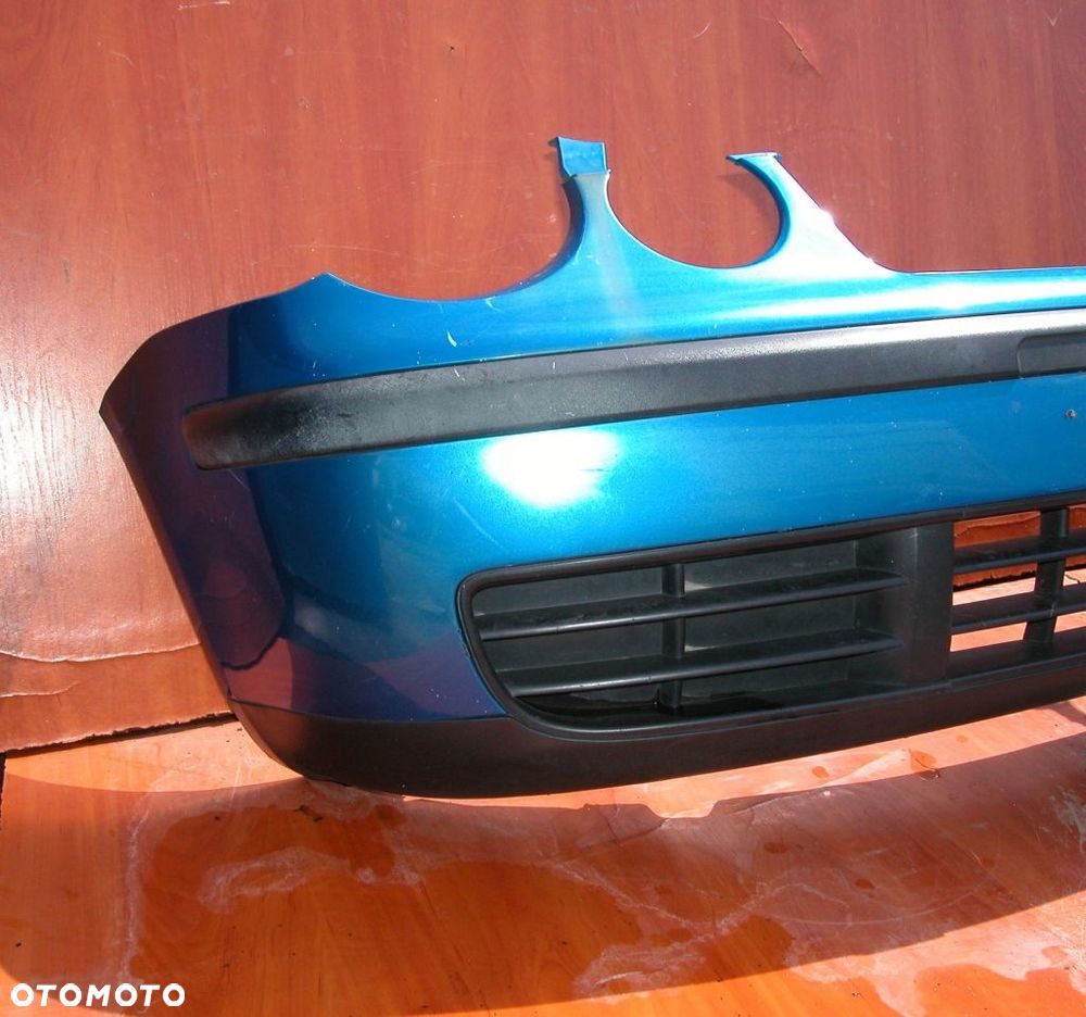 POLO 9N 01-05r. ZDERZAK PRZEDNI PRZÓD NIEBIESKI - 2