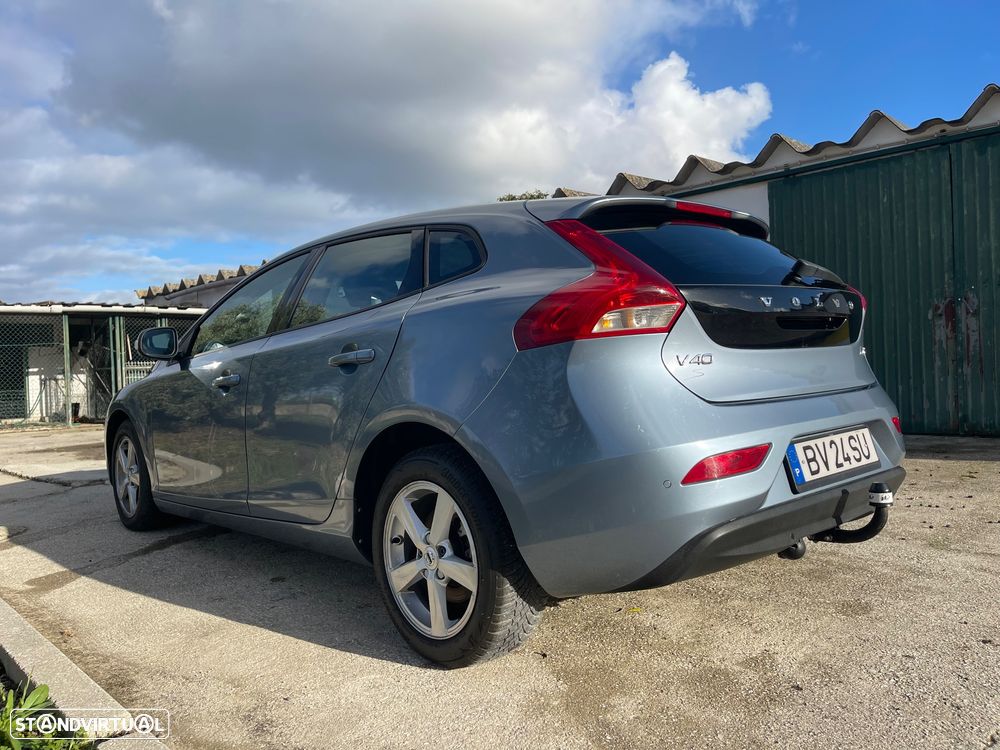Volvo V40 2.0 D2 Kinetic - 9
