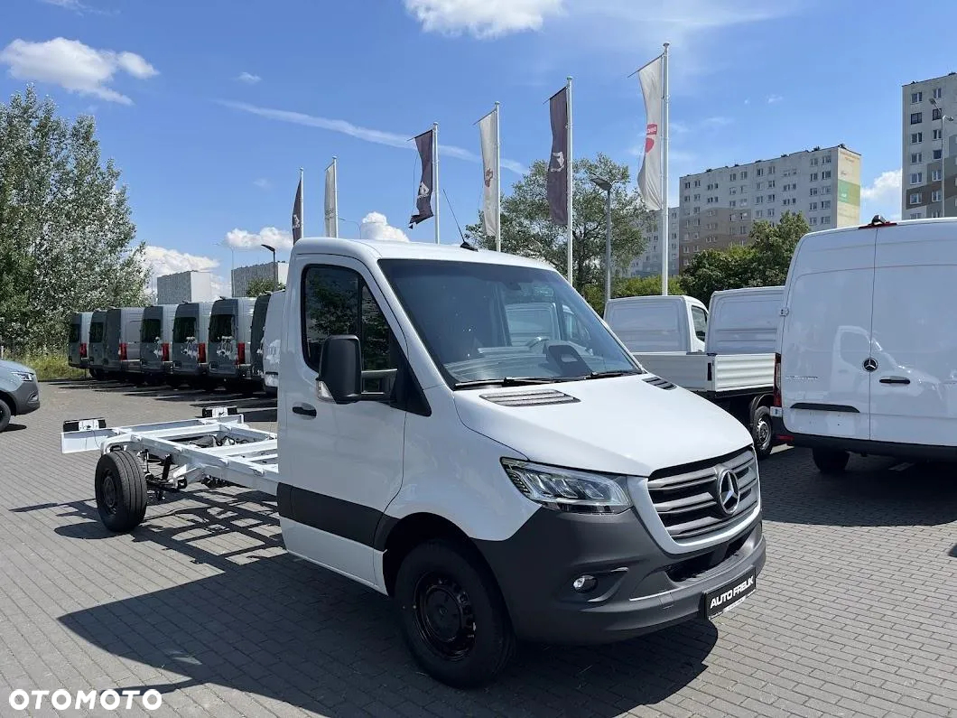 Mercedes-Benz Sprinter - 3