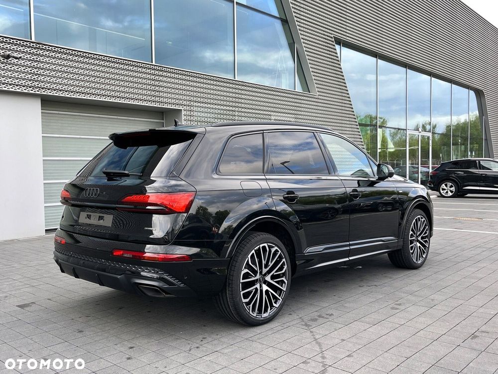 Audi Q7 - 10