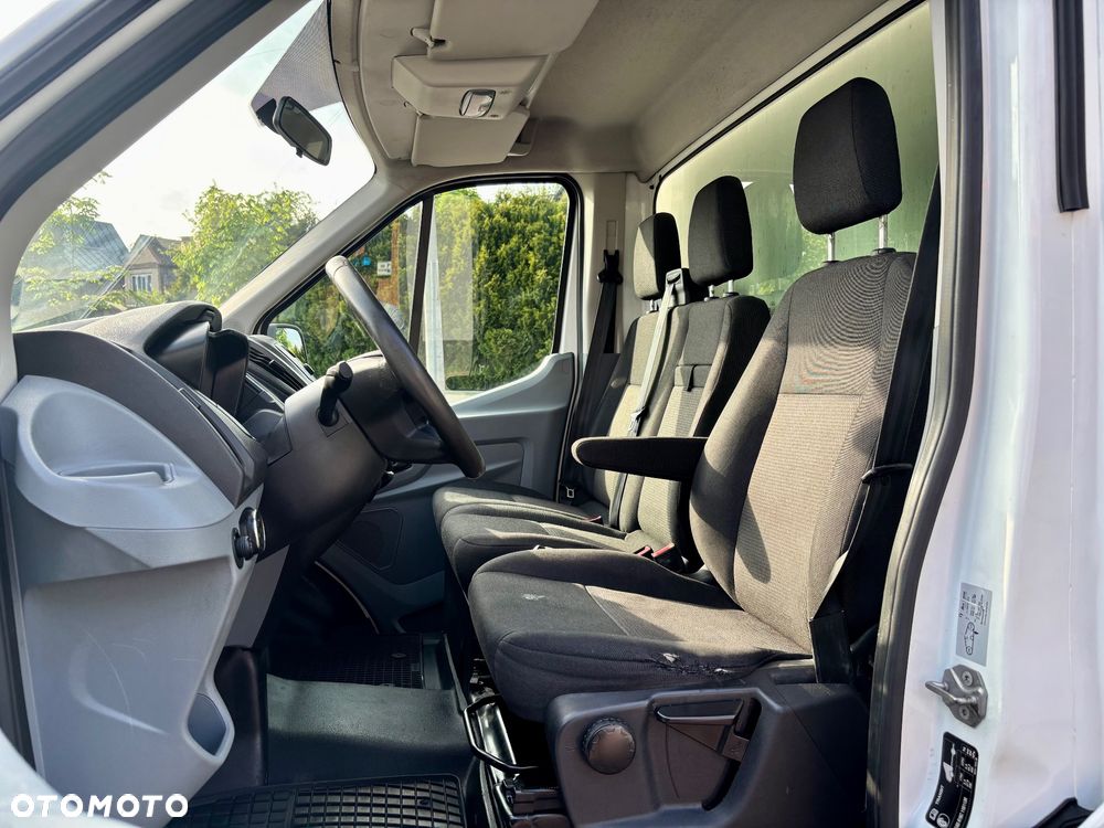 Ford Transit - 19