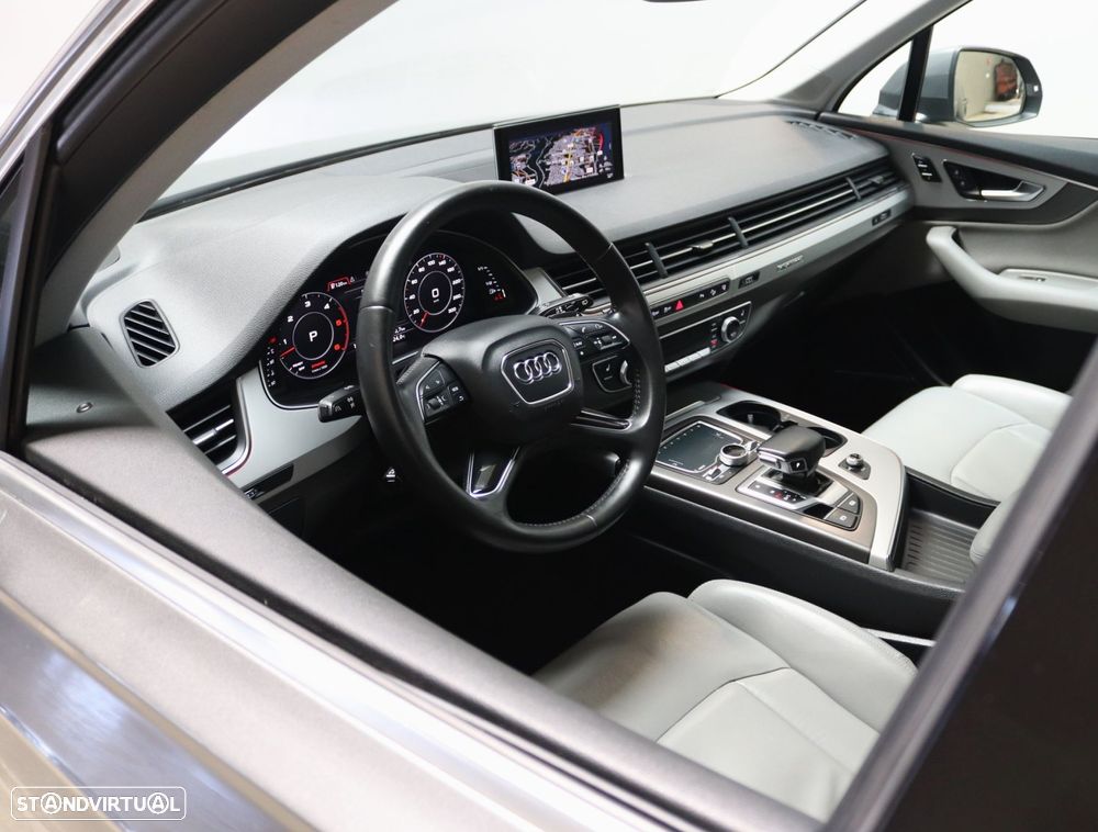 Audi Q7 3.0 TDI quattro tiptronic 7L - 10