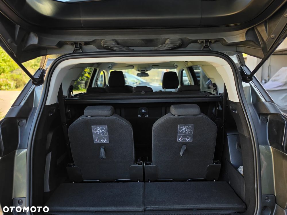 Peugeot 5008 - 22