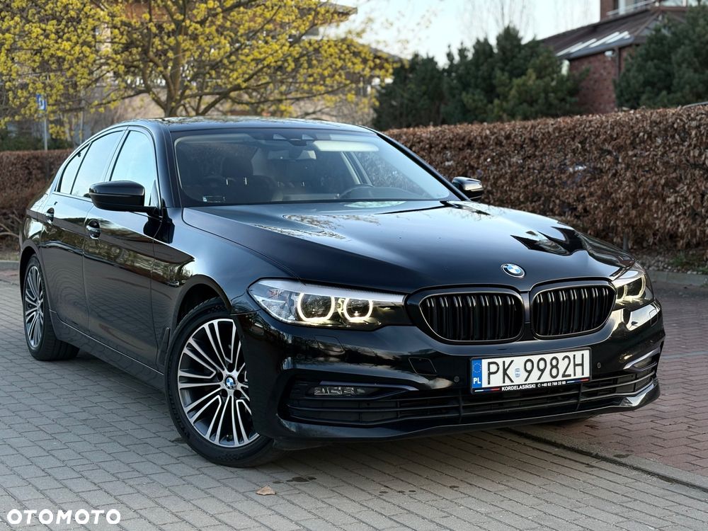 BMW Seria 5 520d Sport Line - 1