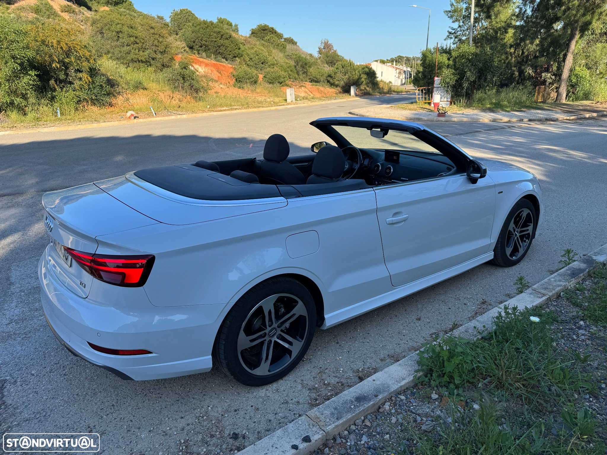 Audi A3 Cabrio 1.6 TDi S-line - 13