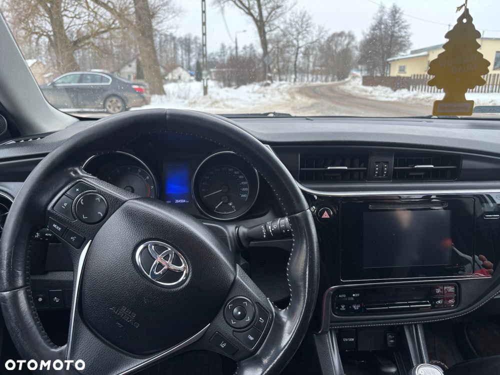 Toyota Auris 1.6 Comfort - 5