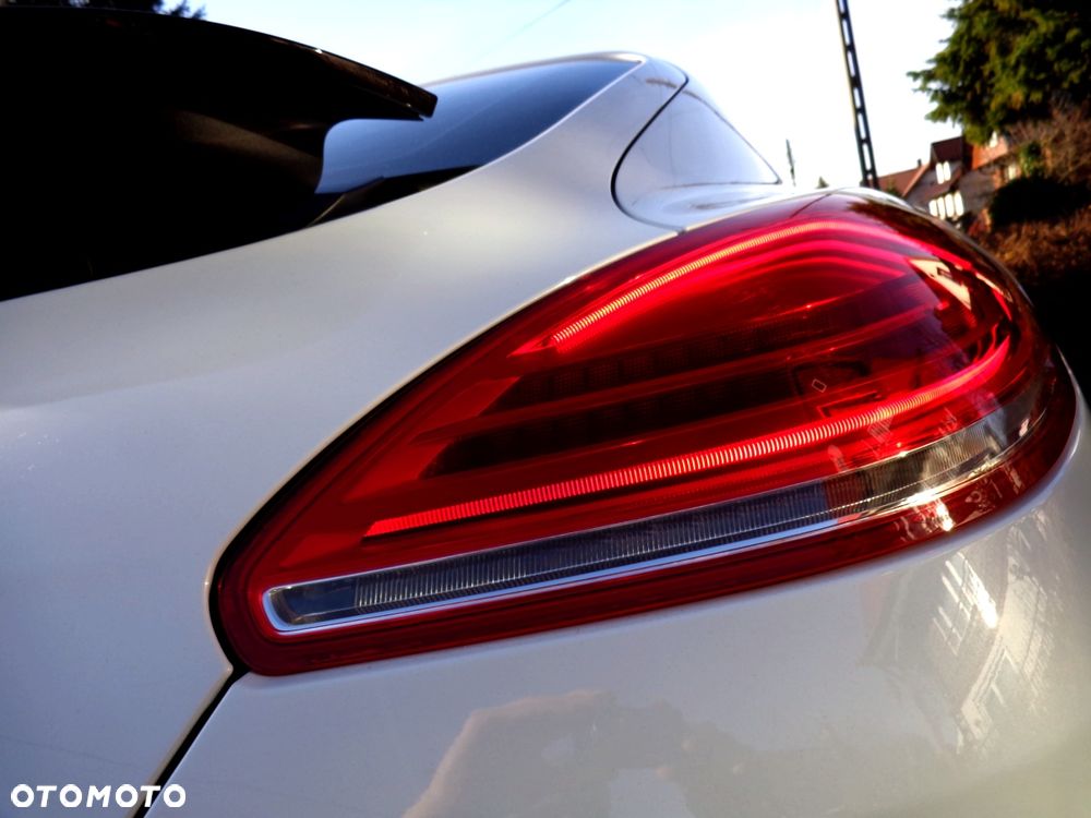 Porsche Panamera 4 PDK Edition - 34