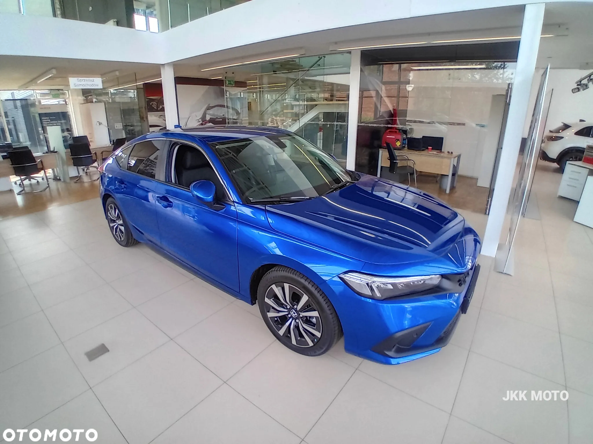 Honda Civic 2.0 i-MMD Elegance CVT - 2