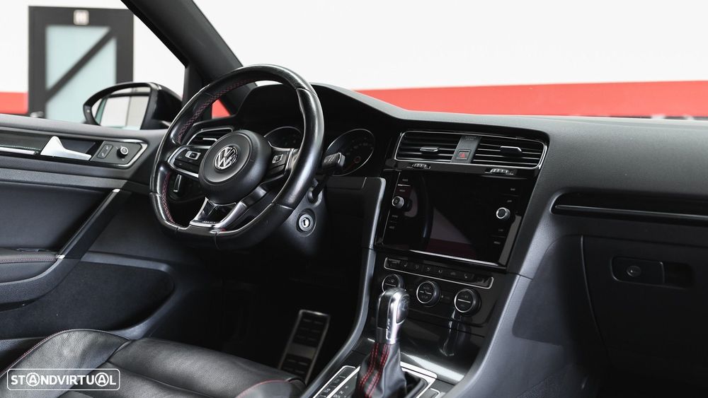 VW Golf - 59